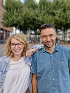 Onderwijsadviseurs toetsing Joyce den Heijer en Frank van Nispen van de Haagse Hogeschool. 