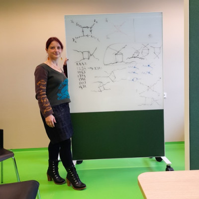 Nina Scheres, onderwijsinnovator bij verrijdbaar whiteboard