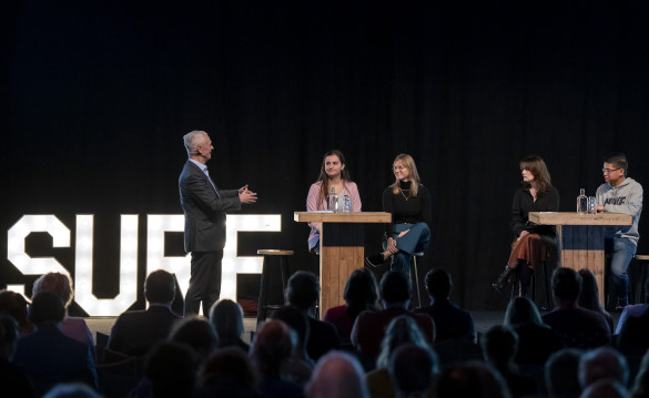 Studenten in debat tijdens SURF onderwijsdagen 2023