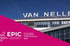 Van Nelle Fabriek en het met een roze vlak met het logo van EPIC, the Educational Pioneers and Innovators Conference.