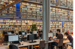 Studiezaal in een bibliotheek