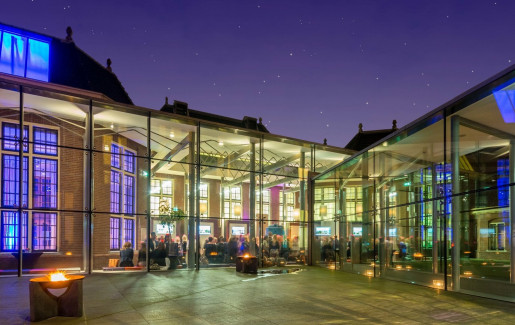 Studiezaal in de avond